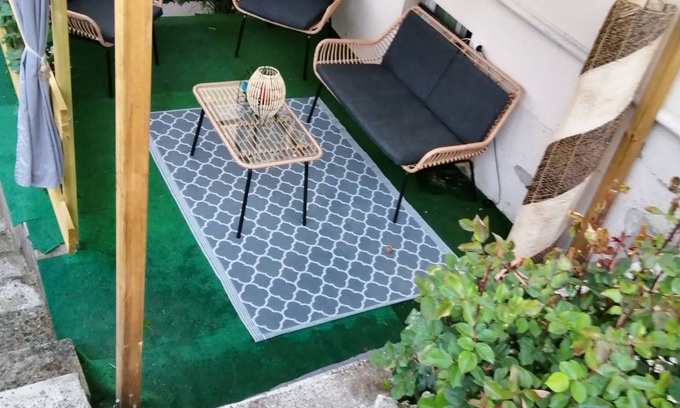 Penne-d'Agenais Apartamento | Homerez - Bonito apartamento para 4 pers. con terraza en Penne-d'Agenais