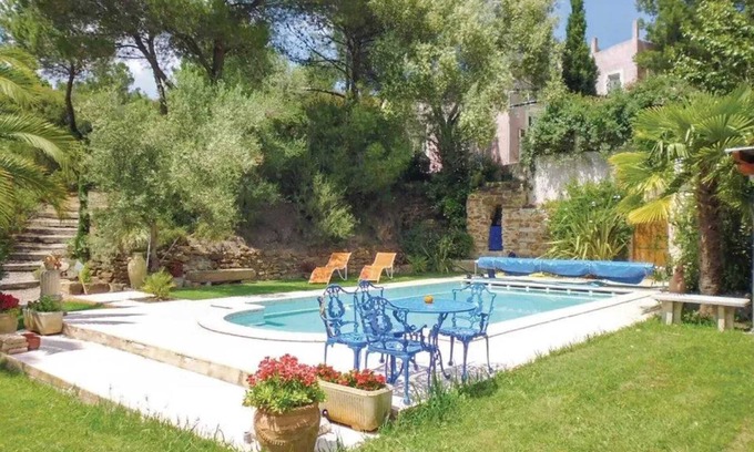 Montseret Villa | Homerez - Villa tranquila en Montséret con piscina privada