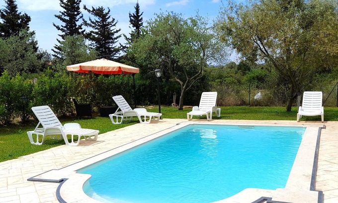 Noto Villa | Homerez - Villa 16 km away from the beach for 9 ppl. with swimming-pool at Noto