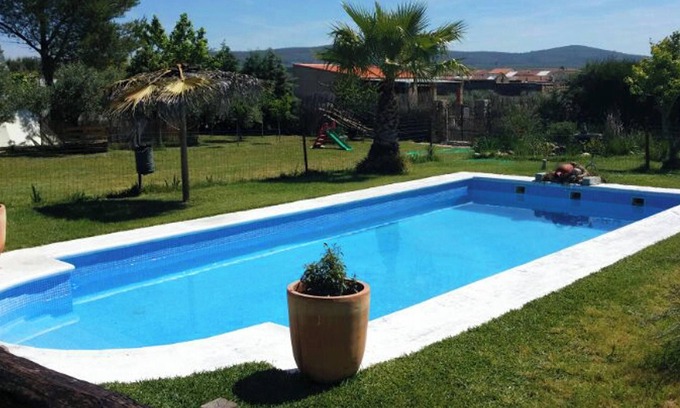 Mirandilla Villa | Homerez - Villa Mirandilla piscina and jacuzzi