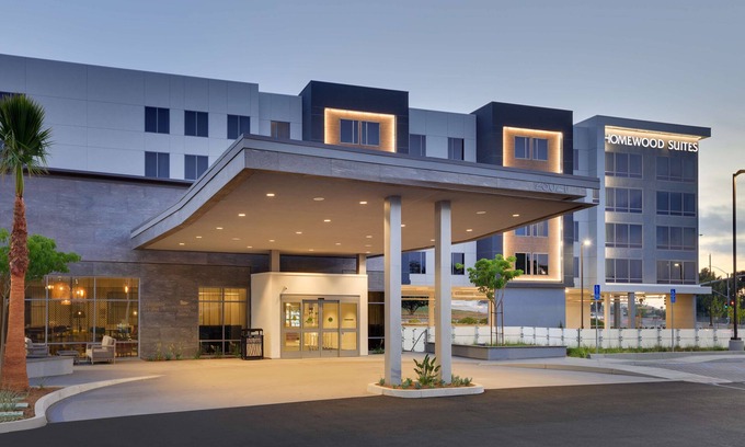 Lake Forest Hotel | Homewood Suites by Hilton Irvine Spectrum Lake Forest