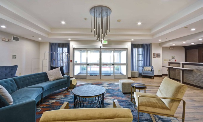 Palm Desert Hotel | Homewood Suites by Hilton Palm Desert