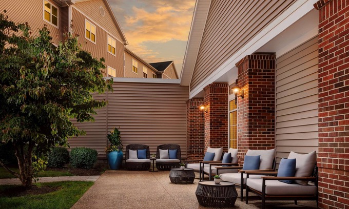 Portsmouth Hotel | Homewood Suites by Hilton Portsmouth