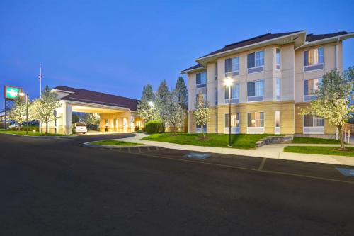 Ithaca Hotel | Homewood Suites by Hilton Ithaca