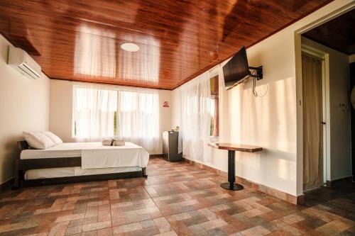 San Jose del Guaviare Hotel | Hospedaje El Kinkajú Lodge