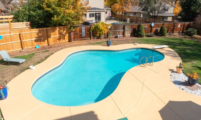 Arvada Casa | Hot Tub & HEATED Pool Relaxing Home In Arvada, close to Boulder/Denver/Springs