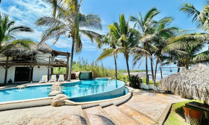 Elota Condominio | hotel boutique a pie de playa by Partnerhost