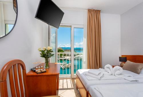 Malinska Hotel | Hotel Adria