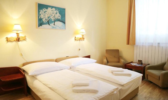 Gellert Hill Casa | Hotel Bara Gellért