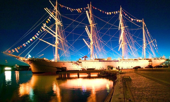 Centrum Alquiler De Eote | Hotel Barken Viking