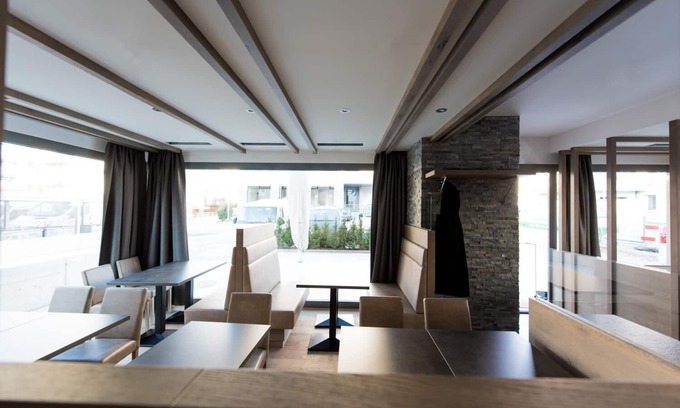 Pfaffikon District Hotel | Hotel & Cafe Rubus