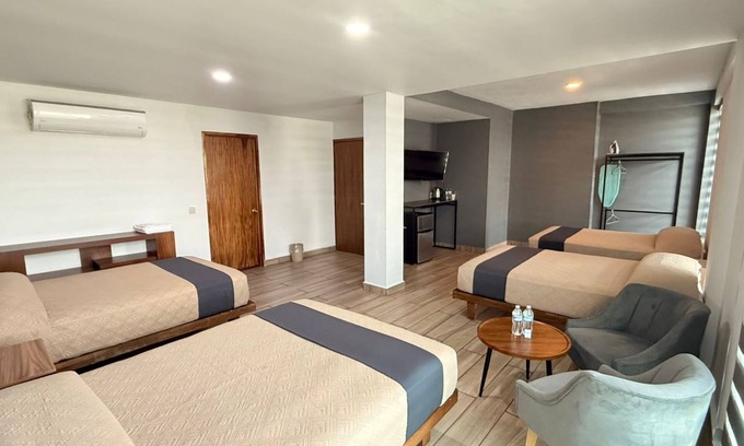 Lázaro Cárdenas Hotel | HOTEL CAMELINAS EXPRESS