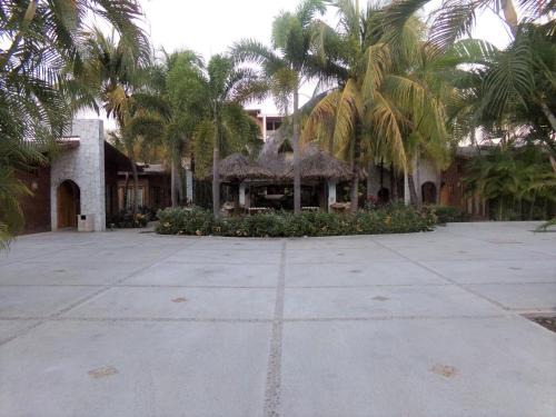 La Poza Hotel | Hotel Casa de Lirio Diamante