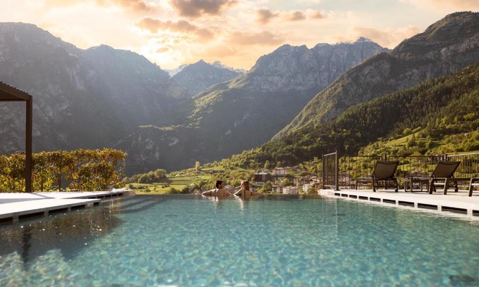 San Lorenzo in Banale Hotel | Hotel Castel Mani