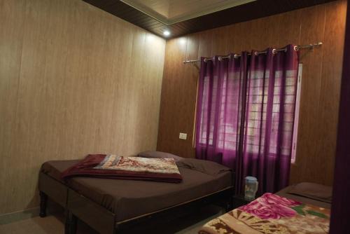 Uttarkashi Hotel | Hotel Chauhan Palace