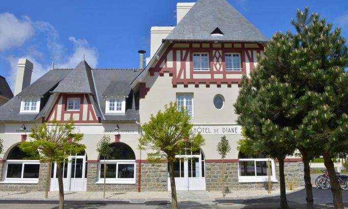 Sables-d'Or-les-Pins Hotel | Hotel De Diane