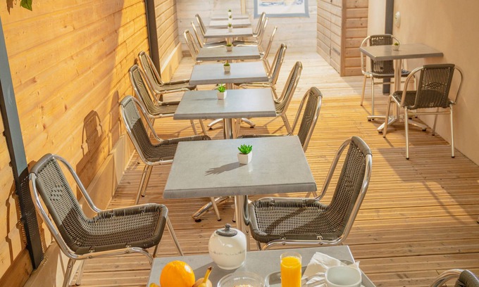 Gruissan Plage Hotel | Hotel de la Plage