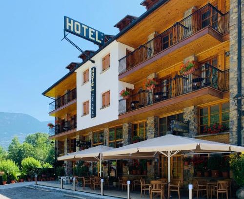 Eriste Hotel | Hotel Eriste