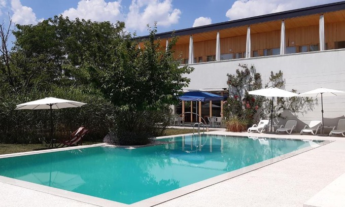 Çagllavicë Hotel | Hotel Gracanica