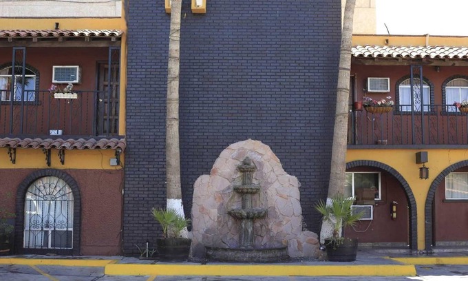 Mexicali Hotel | Hotel Hacienda del Indio