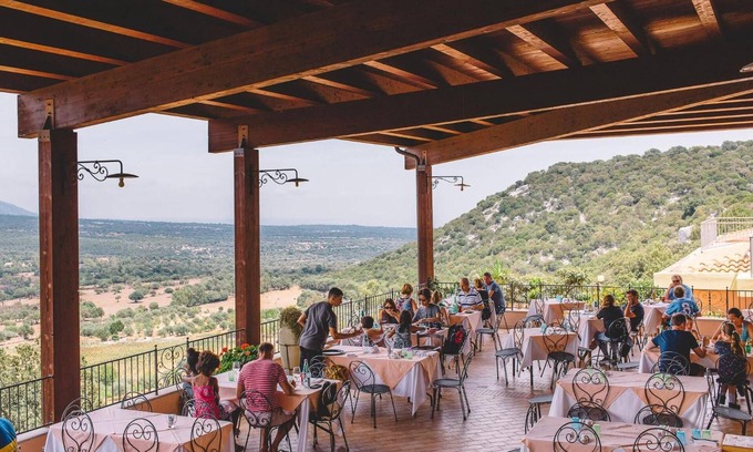 Dorgali Hotel | Hotel Ispinigoli