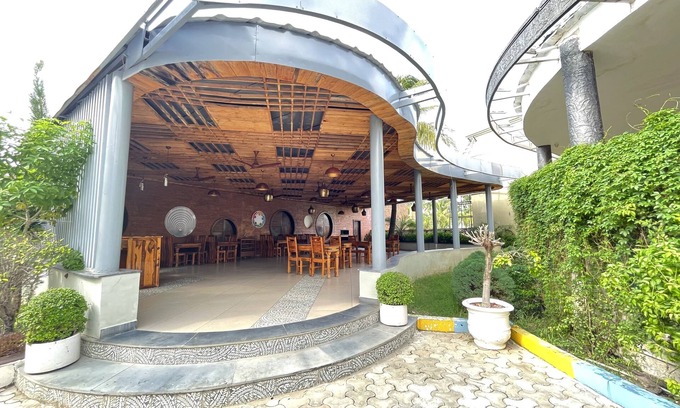 Bhojpur Hotel | Hotel Kanha's Palm Springs