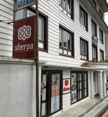 Namche Bazaar Cabina | Hotel Khangri