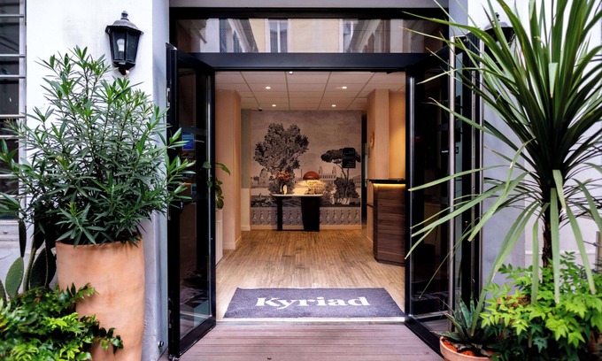 Porte-Saint-Martin Hotel | Hotel Kyriad Paris 10 Canal Saint Martin