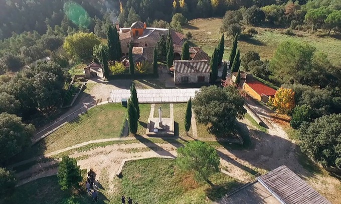 Granera Otro | Fortaleza Medieval La Manyosa en pleno parque natural