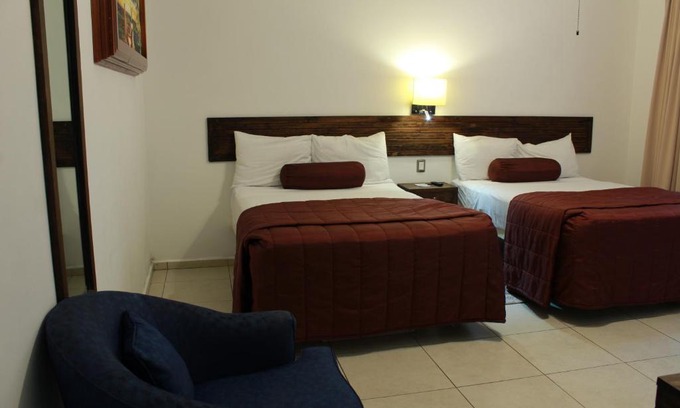 Centro comercial Shopping Centro Pinda Hotel | HOTEL MI SOLAR EJECUTIVO