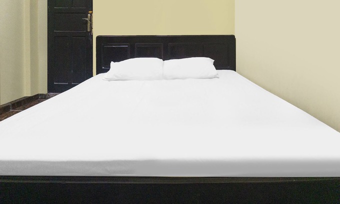 Mamuju Hotel | Hotel O Emmy Homestay Syariah