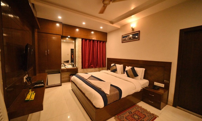 Bhadrak Hotel | Hotel Orion