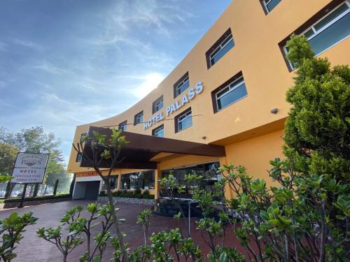 Delegación San Lorenzo Tepaltitlán I Hotel | Hotel Palass