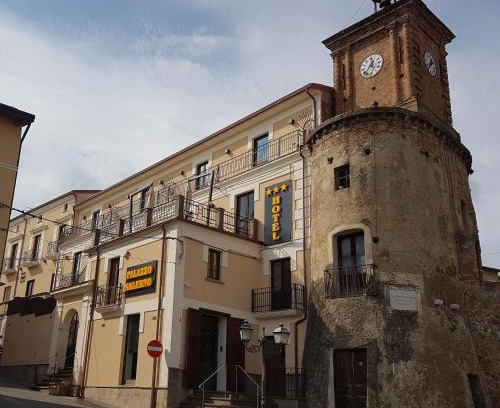 Roggiano Gravina Hotel | Hotel Palazzo Salerno
