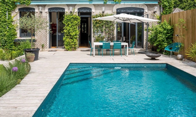 Serin Villa | El Mansion Town House de diseño y vintage con piscina.