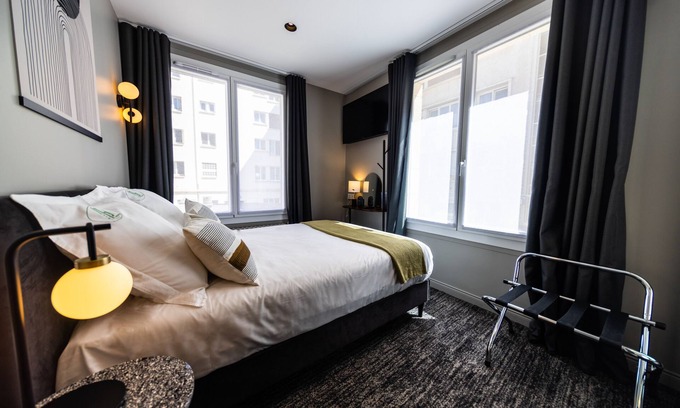 Quartier Vieux Marche-Cathedrale Hotel | Hotel Paulette