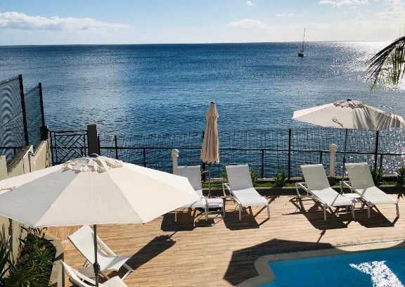 Anse Madame Hotel | Hotel Pelican