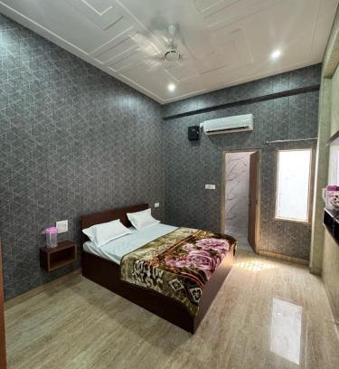 Vrindavan Casa | Hotel Radha Krishna Dham