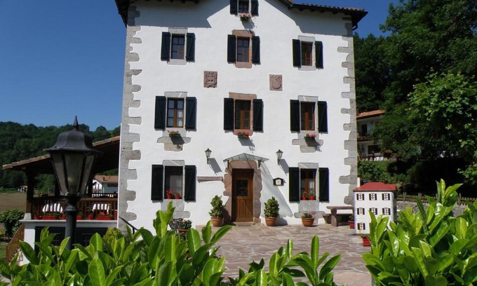 Urdax Hotel | Hotel Rural Irigoienea