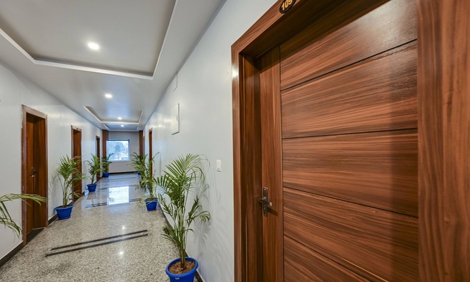 Bhubaneshwar Hotel | Hotel S J Pride