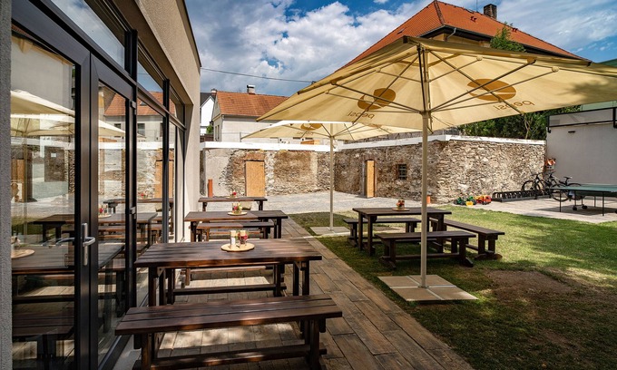 Sepekov Hotel | HOTEL SMRŽ