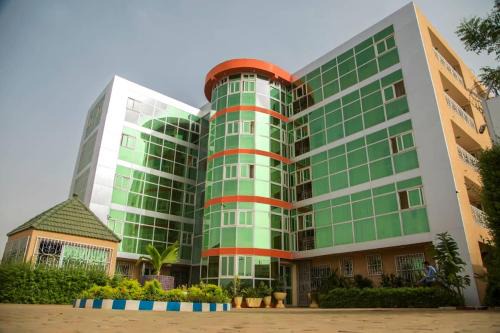 Niamey Hotel | Hotel Univers 3 Aeroport Luxe