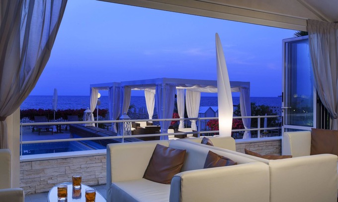 Faro Hotel | Hotel Victoria Frontemare