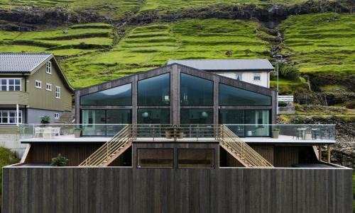 Streymoy Apartamento | Hotel Vík - 3 BR Wellness Townhouses with Sauna, Jacuzzi & Panoramic Views