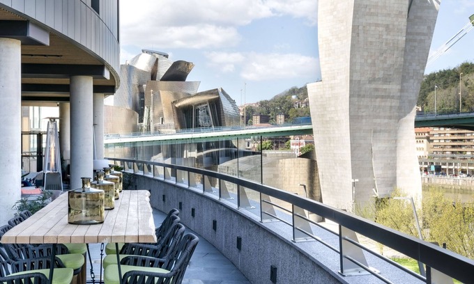 Centro de Bilbao Hotel | Vincci Consulado De Bilbao