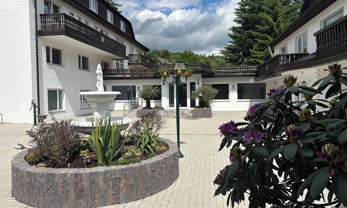 Zweifall Hotel | Hotel Waldberg
