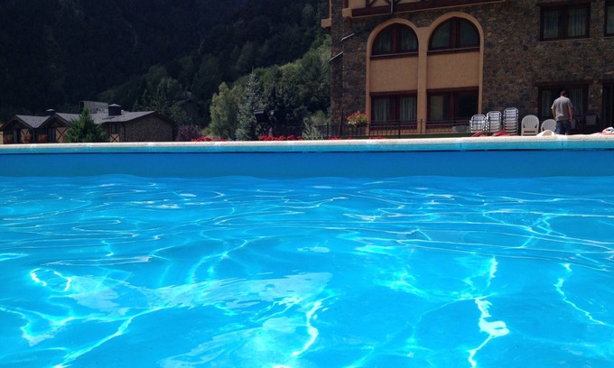 Mas de Ribafeta Hotel | Hotel Xalet Verdú