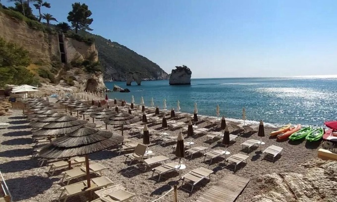 Mattinata Hotel | Hotiday Room Collection - Mattinata Faraglioni