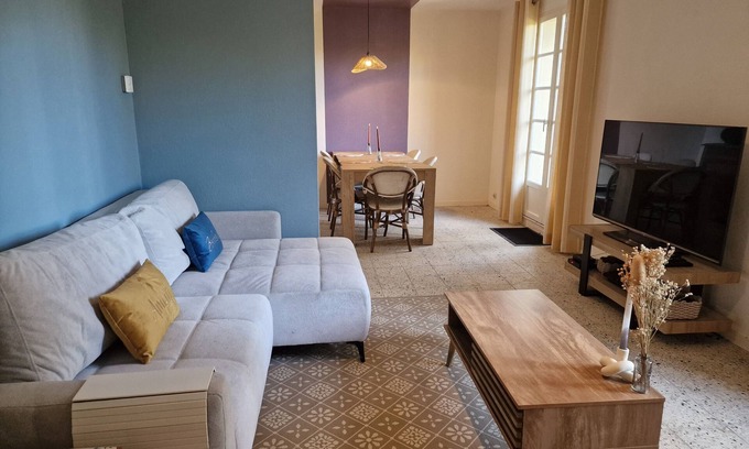 Saint-Julien-de-Lampon Casa | House 3 bedrooms, quiet, garden, view, near Sarlat