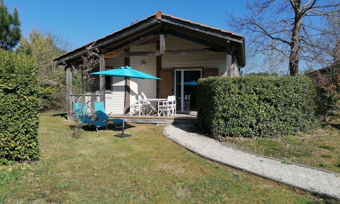 Parentis-en-Born Casa | House 4 pers. in residence with swimming pools, wifi